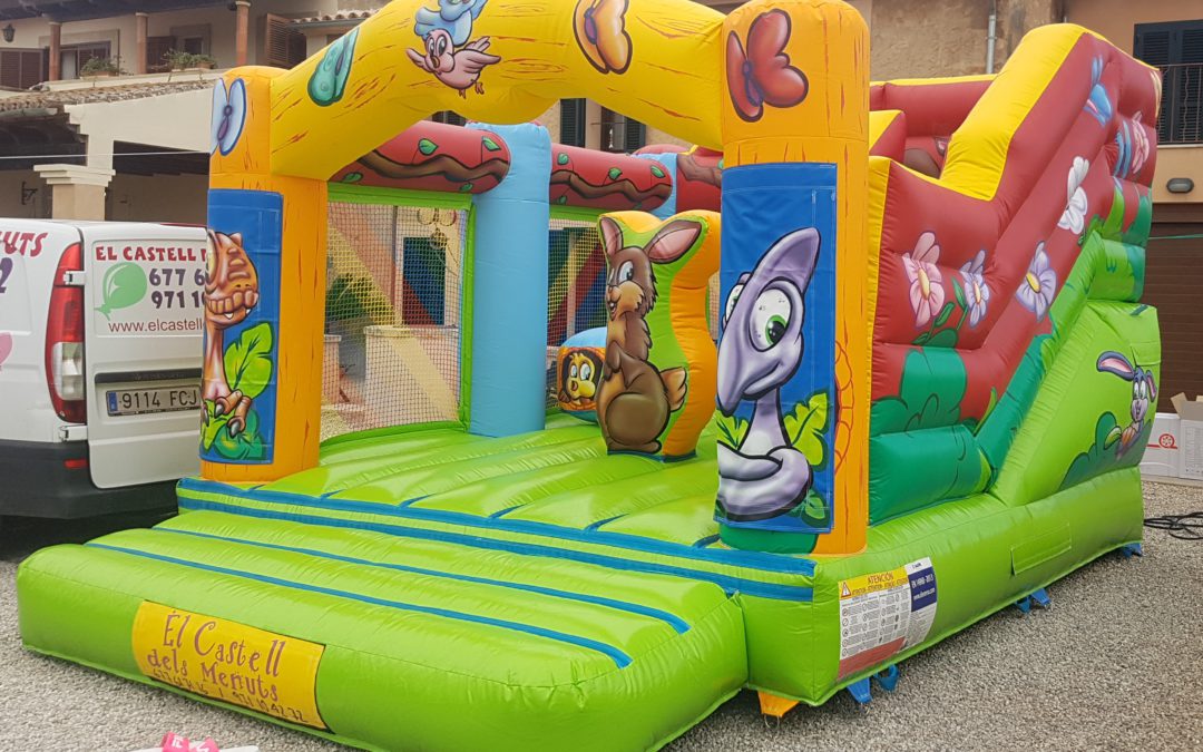 Dinosaurios 3,70 x 5,30 x 2,90 mts